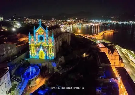 Dolce - Fronte Mare - Wifi- Centralissimo Ad Un Passo Da Tutto