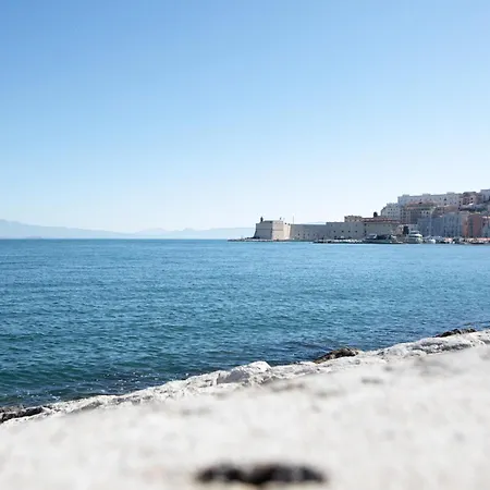 Apartment Dolce - Fronte Mare - Wifi- Centralissimo Ad Un Passo Da Tutto *